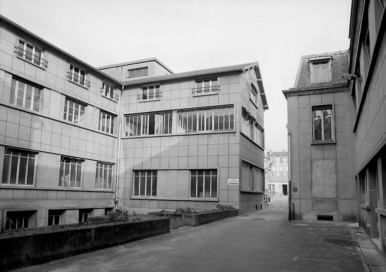 Vue des ateliers sur cour