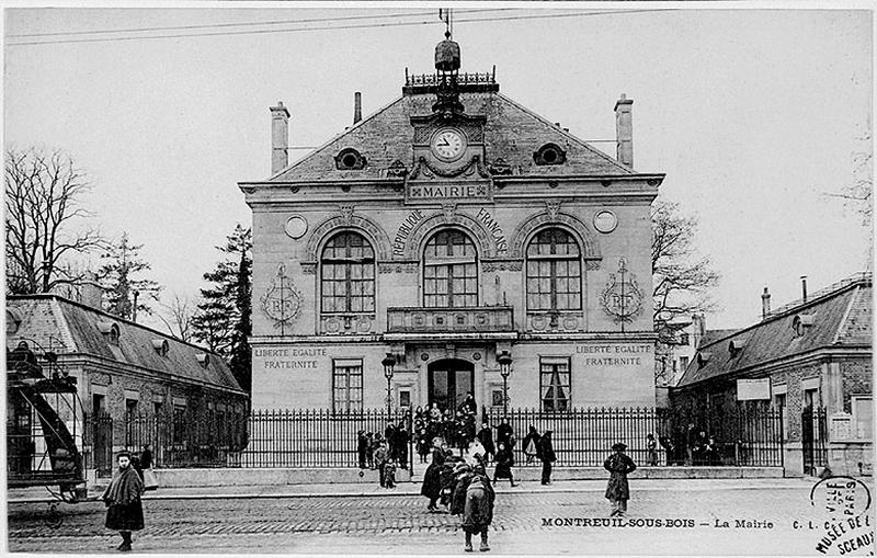 La mairie, vue d'ensemble