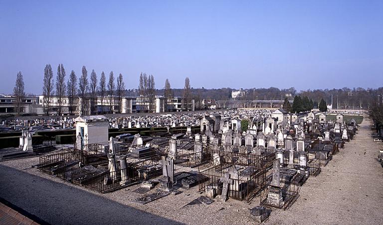 Vue générale, depuis le sud.
