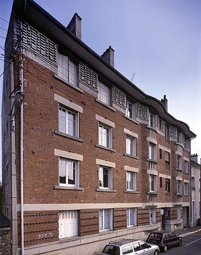 Immeuble des années 1930, 47 rue Dammarie : vue d'ensemble, depuis le nord-ouest.