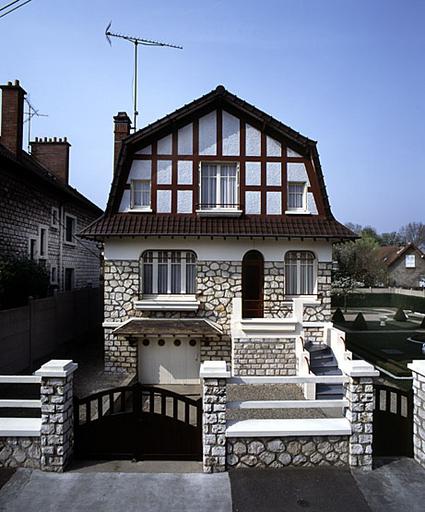 Maison au 20, rue Daubigny, édifiée en 1939 sur les plans de l'architecte Labrousse (voir Doc. 14).