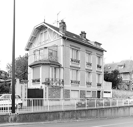 Maison 18, quai du Maréchal-Joffre.