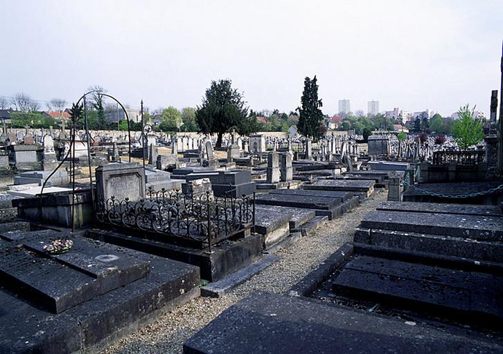 Vue générale d'une partie du secteur ancien, depuis l'est.