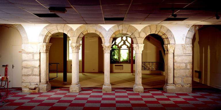 Arcade du cloître : vue d'ensemble, depuis l'est.