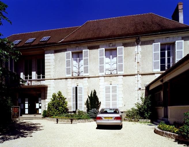 Elévation sud (façade sur cour).