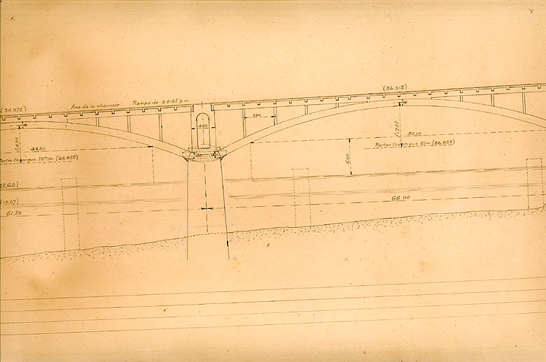 Projet non réalisé de viaduc sur la Seine. Coupe longitudinale sur le pont (pile, première et deuxième travées).