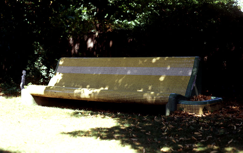 Banc du jardin de la maison du Directeur.