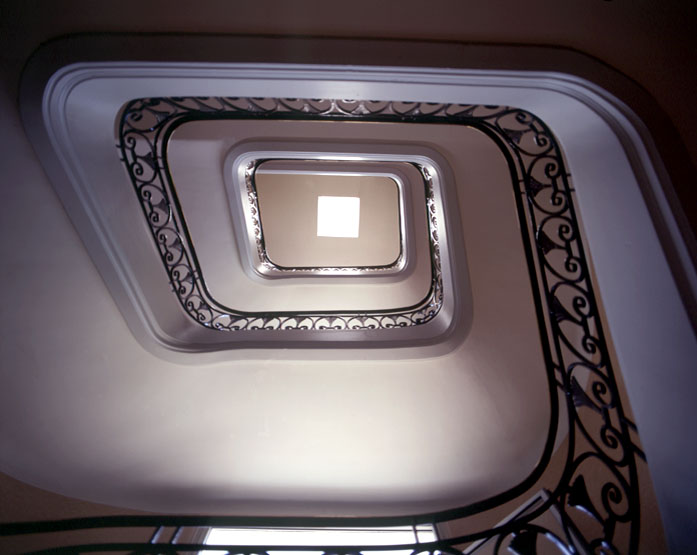 Vue de l'escalier principal.