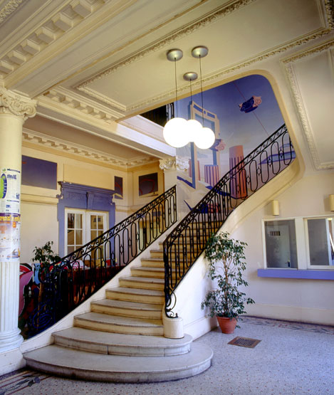 L'escalier d'honneur : vue d'ensemble.