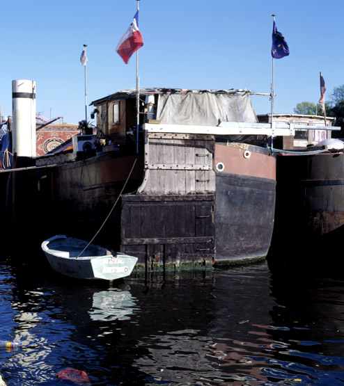 Gouvernail en bois d'un bateau tractionné provenant du chantier Carel et Fouché de Petite-Synthe, vers 1925.