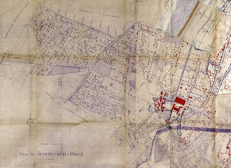 Plan dressé à partir du plan topographique levé en 1945 par le géomètre agréé L. Poussin et indiquant le schéma de répartition des dépenses de reconstruction de Juvisy, s. n., s. d. (circa 1949).