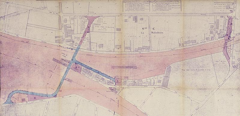 Gare de Juvisy-voyageurs (2e gare) : plan d'ensemble de l'emplacement et de l'emprise du pont routier enjambant les voies de la gare voyageurs de Juvisy, 26 octobre 1934.