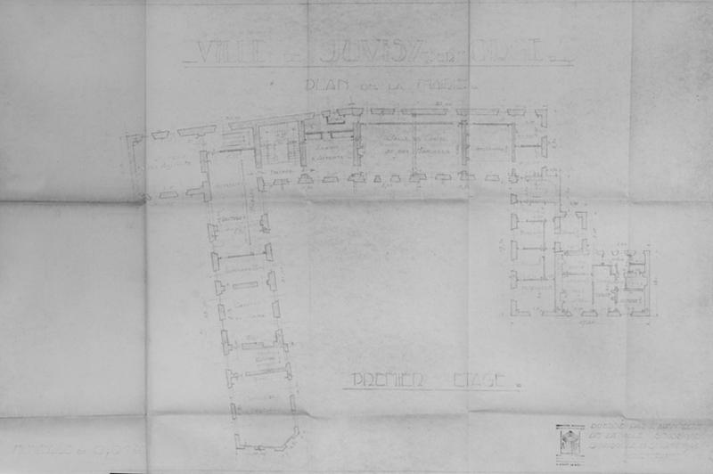 Plan du premier étage levé par L. Aubert, architecte de la ville, le 28 juillet 1945