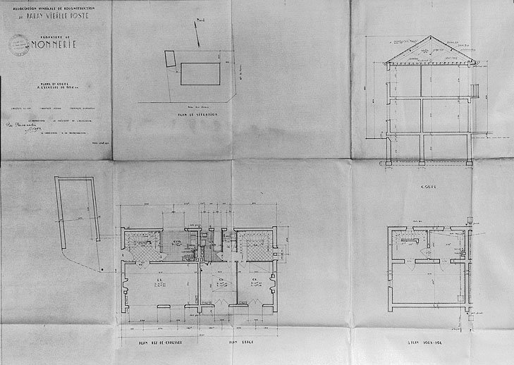 Plans et coupe du pavillon double reconstruit pour M. Monnerie dans l'îlot du Contin ; 15 octobre 1951.