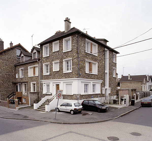 Vue d'ensemble de l'hôtel reconstruit pour Mme Mouette au 51, rue de Juvisy.