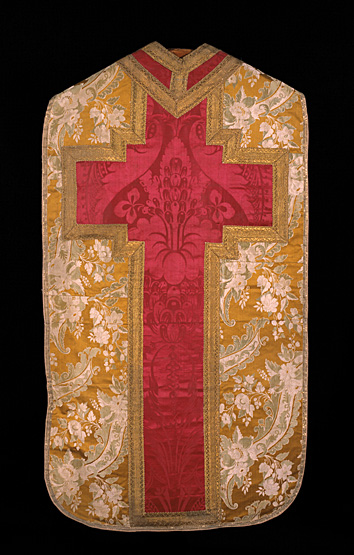 Chasuble, étole, manipule, voile de calice