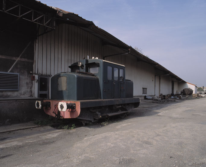 Locomotive diesel servant aux manoeuvres sur l'embranchement SNCF des Entrepôts.