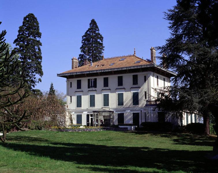 Vue d'ensemble de la demeure (musée de l'histoire vivante)