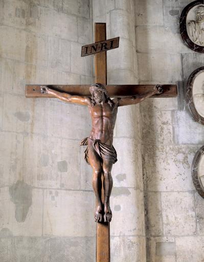 La statue du Christ, vue de face.