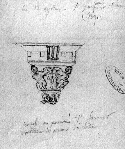 'Console au prieuré Saint-Sauveur, soutenant les arcades du cloître'.