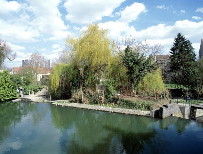 Aménagement de l'Almont, au niveau de l'ancien moulin de Poignet.
