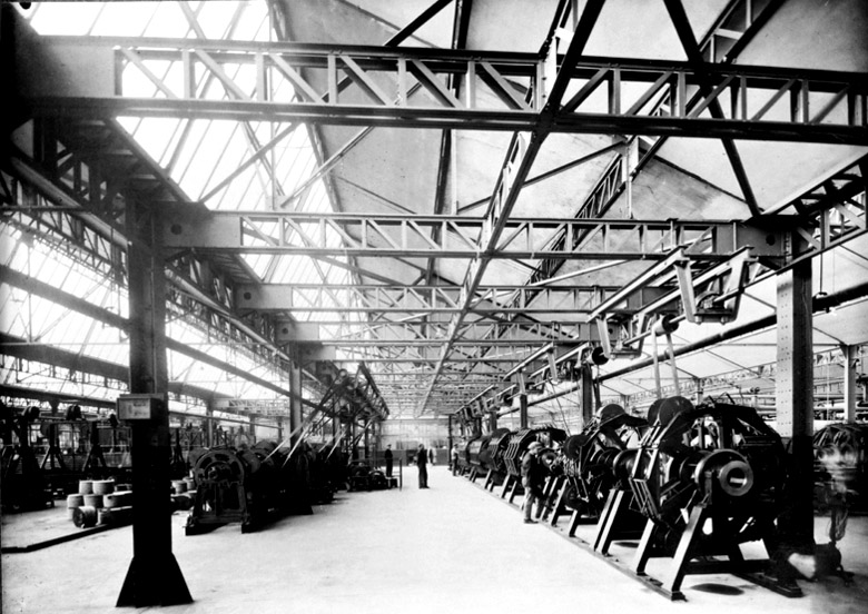 Les ateliers de fabrication des câbles.