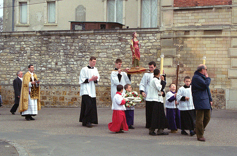 Procession de Sainte Honorine, le 28 février 2004.