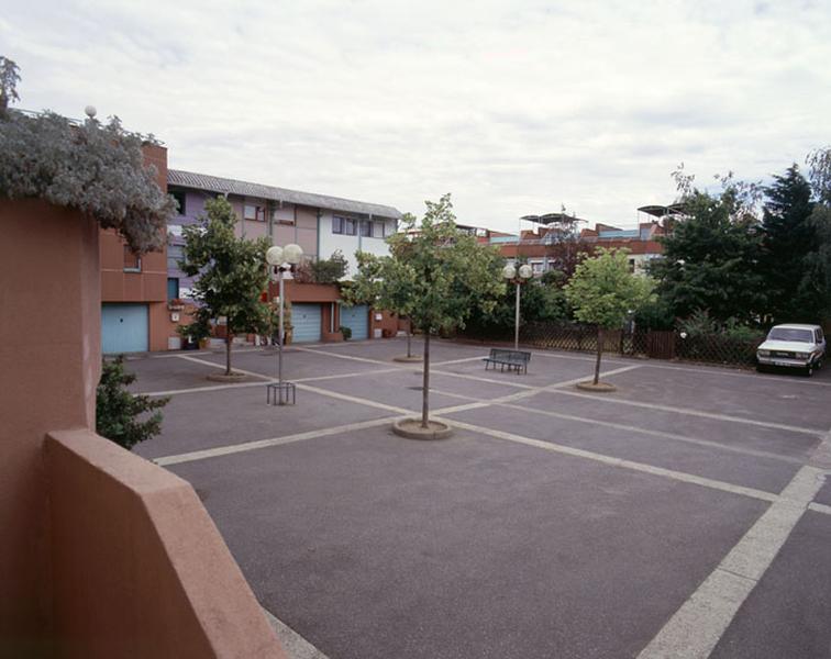 Maisons 'vertes' rue Largillière : élévation extérieure sur cour.