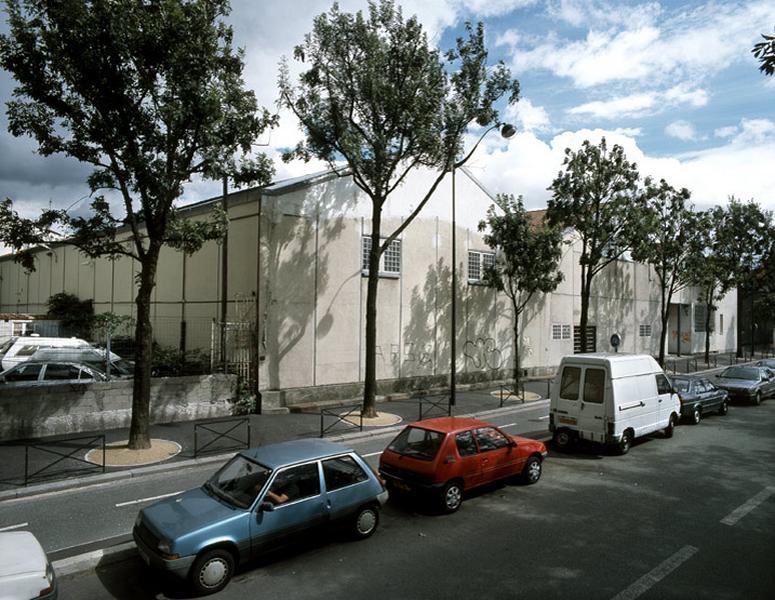 Façade postérieure, rue des Frères Flavien (Paris)