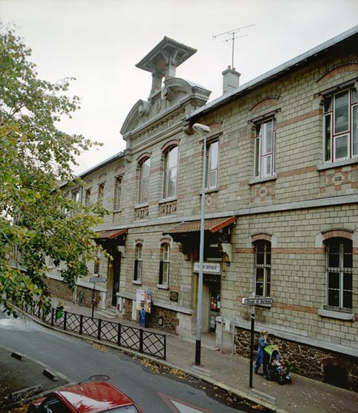 Elévation sur rue : vue de la partie centrale sur la rue Marcelin-Berthelot.