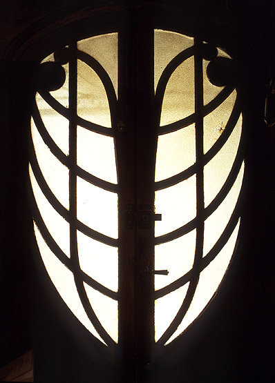 Détail de la porte d'entrée.