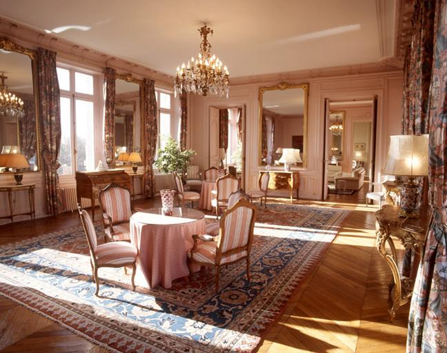 Le grand salon, au premier étage de l'hôtel de la préfecture : vue d'ensemble, depuis le nord-est.