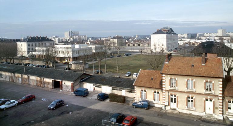 Vue panoramique, depuis le dernier étage de la caserne Augereau : partie sud.