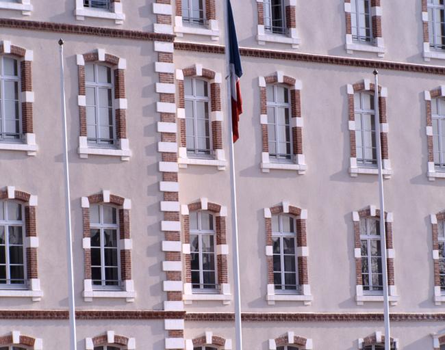 Le quartier Pajol : détail de l'élévation ordonnancée du bâtiment d'état-major.