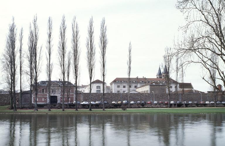 Vue générale, depuis le nord.