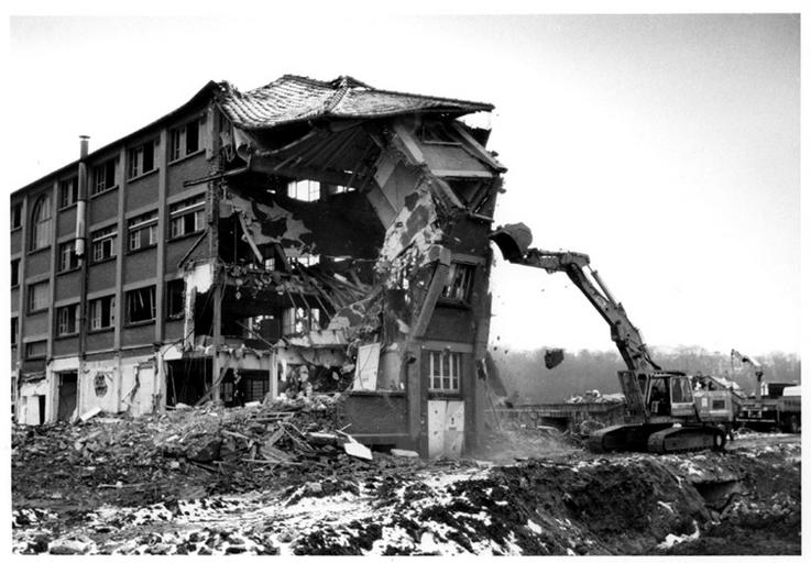 L'usine en cours de démolition. 20 décembre 1997.