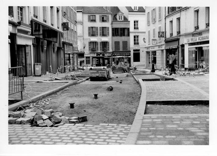 Le centre ville en cours de semi-piétonnisation, 20 octobre 1994.