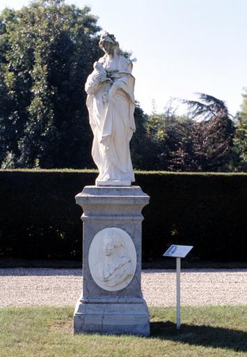 Statue : la Pureté