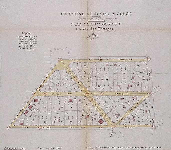 Plan du lotissement dit 'Villa Les Mésanges' dressé le 22 novembre 1923 pour la société en participation d'épargne ; le plan porte 96 parcelles dont certaines sont déjà construites d'un bâtiment en dur (en rose foncé) et d'autres d'une baraque en bois (en rose clair).