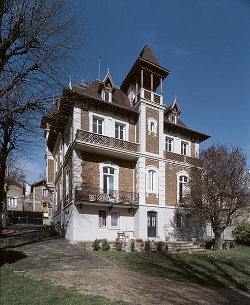 Elévation de la façade sur le parc.