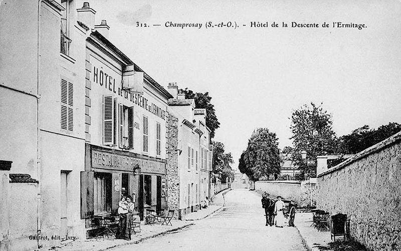 Hôtel-restaurant de 'La descente de l'Ermitage', 17 rue Alphonse-Daudet (à l'angle de la rue Sainte-Anne et en face de celle de l'Ermitage).