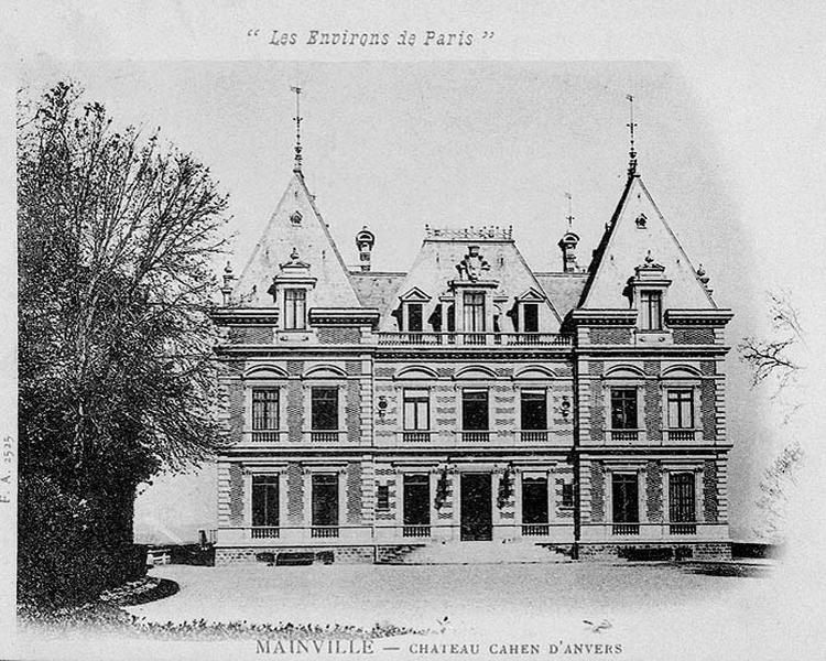 La façade principale.