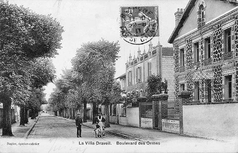 Le boulevard des Ormes, l'une des plus anciennes voies, avec l'avenue de Bellevue, de la Villa-Draveil.