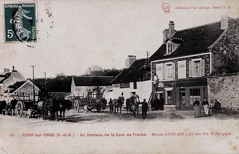 La Route nationale 7, dite avenue de la Cour de France dans sa traversée de Juvisy, au début du XXe siècle.