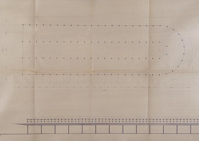 Avant-projet de la halle : plan du rez-de-chaussée et élévation longitudinale : document signé L. Aubert, P. Ohnenwald et E. Valdin, daté de novembre 1951 ; projet non réalisé.