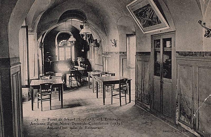 L'ancienne chapelle Notre-Dame-de-la-Consolation transformée en salle de restaurant.