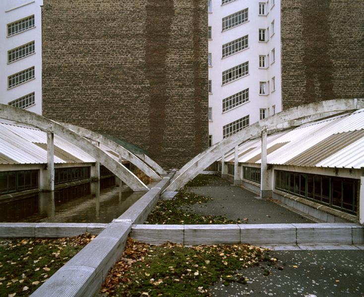 Arceaux et système de fixation de la toiture suspendue.