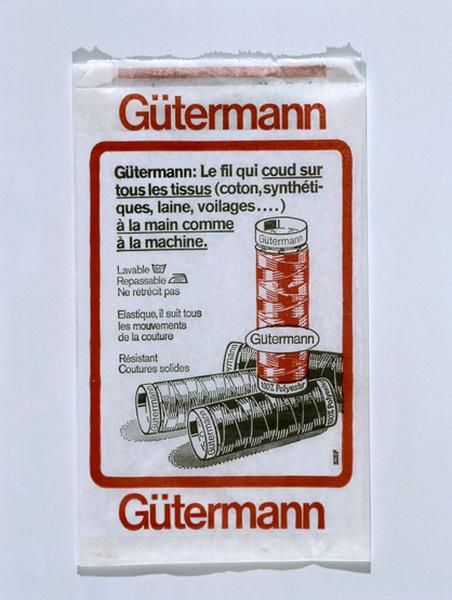 Pochette d'emballage Gütermann (rez-de-chaussée du bâtiment de stockage du matériel).
