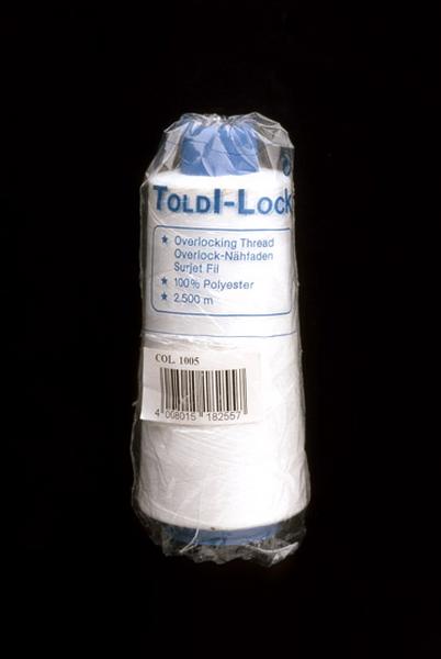 Bobine de polyester à dévider (rez-de-chaussée du bâtiment de stockage du matériel).