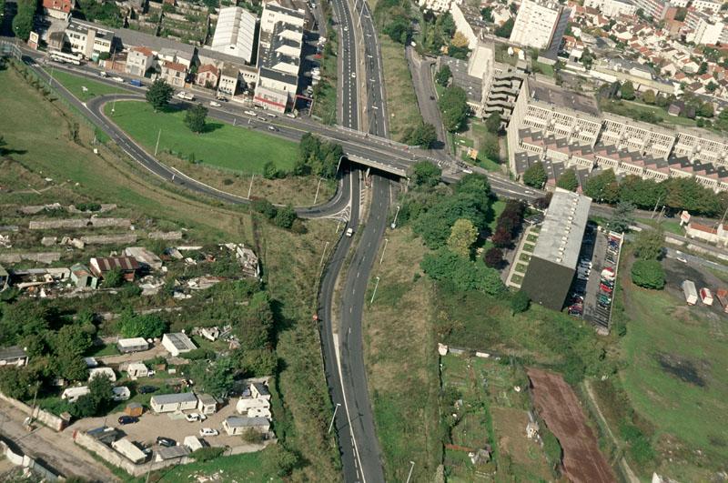 Vue aérienne de Montreuil : autoroute et Mozinor.